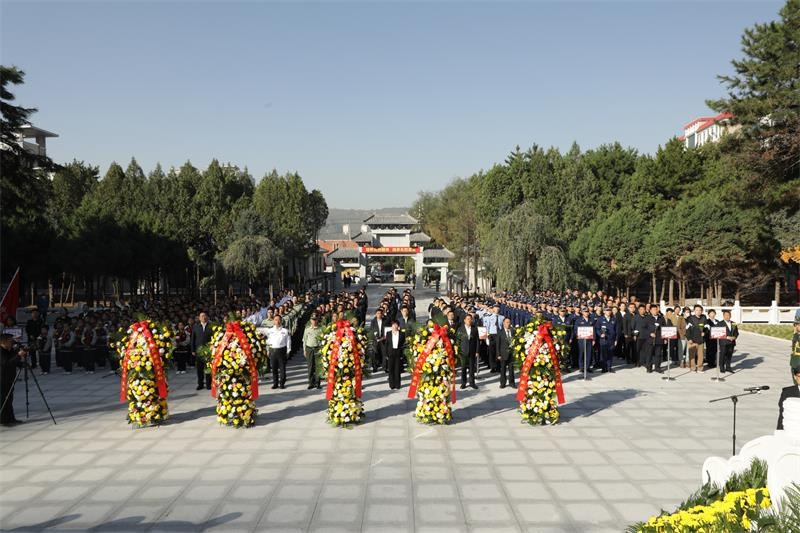 神木市举行烈士纪念日公祭仪式